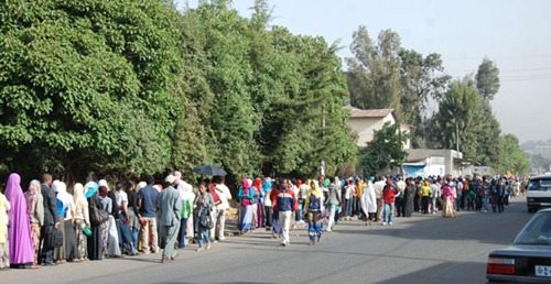 Photo - Expats Queue at Ethiopian Ministry of Labour and Social Affairs
