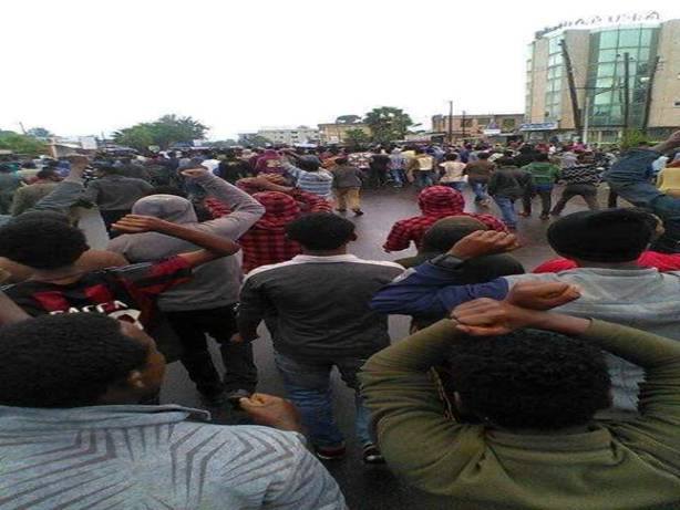 Photo - Oromo protest in Woliso, August 6, 2016 [Credit: Social media]