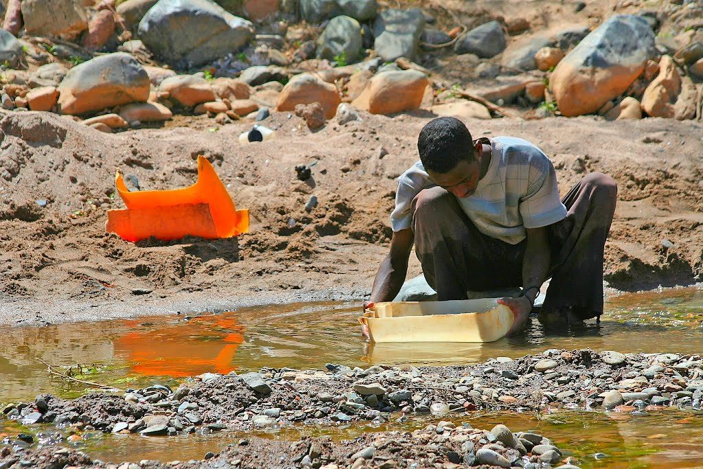 Photo - Panning for gold in Arakwa river, Tigray, Ethiopia